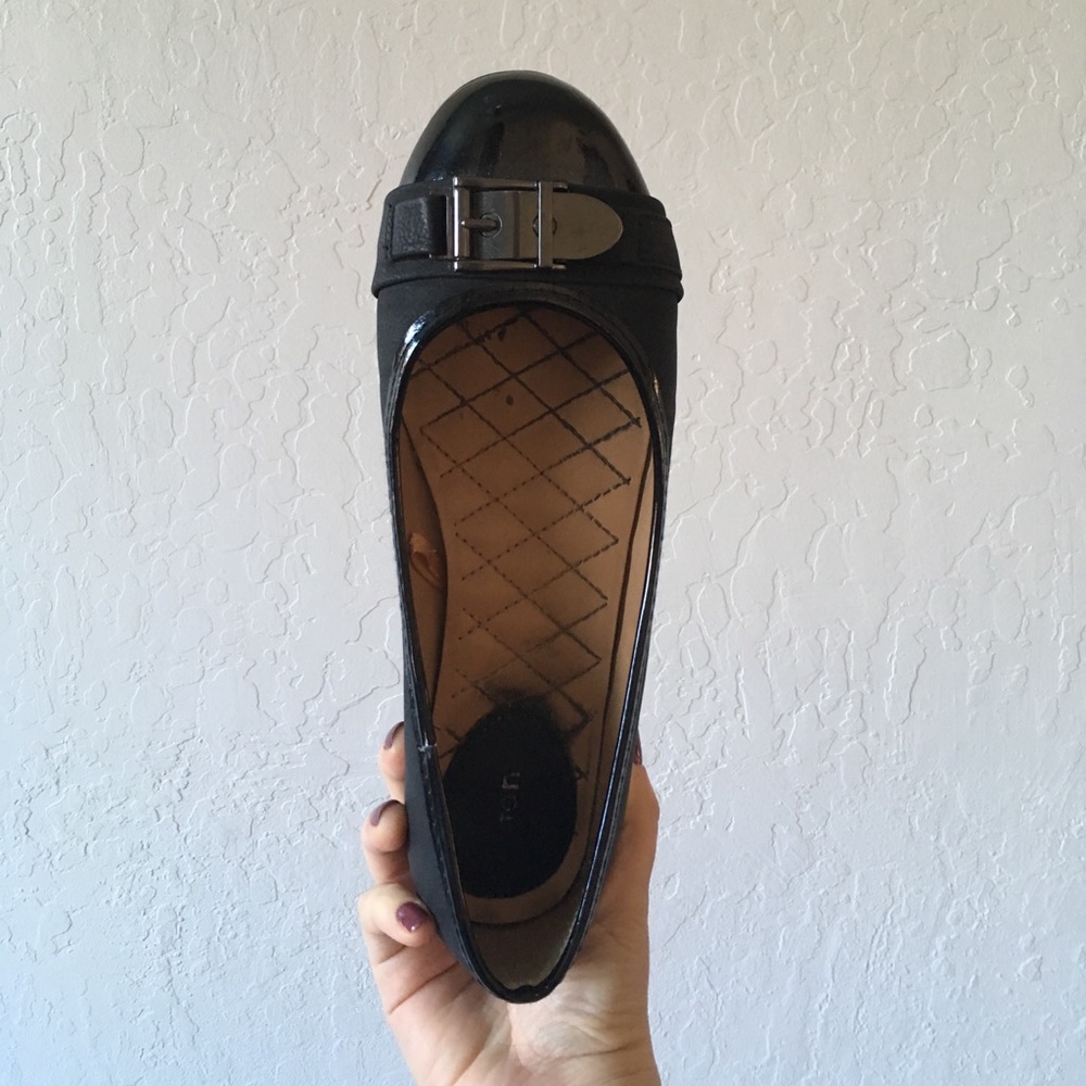 Buckle Flats